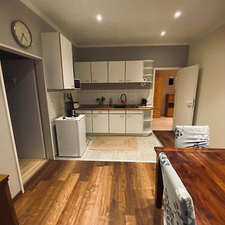 شقة Flat For Up To 4 People In Dresden-Striesen المظهر الخارجي الصورة