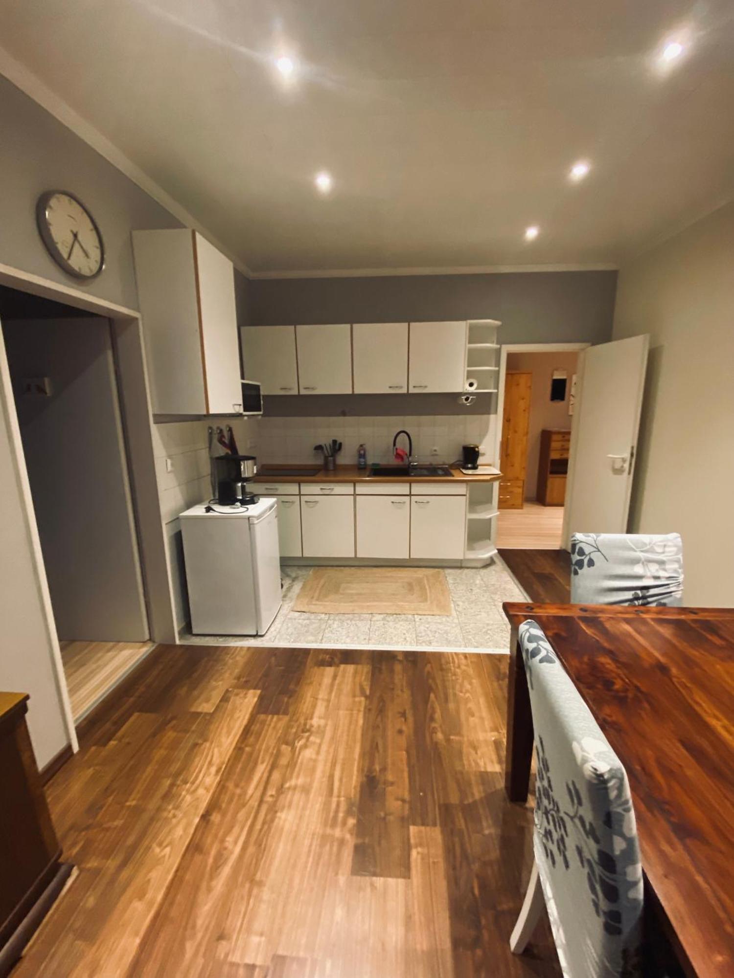 شقة Flat For Up To 4 People In Dresden-Striesen المظهر الخارجي الصورة